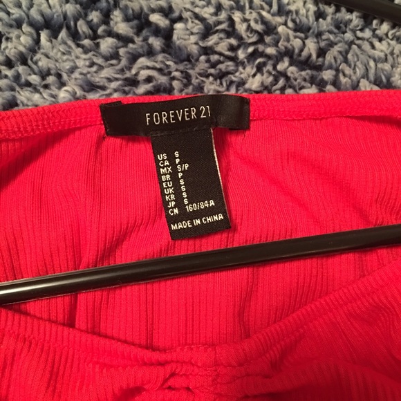 Cinched Crop Top - Picture 3 of 4